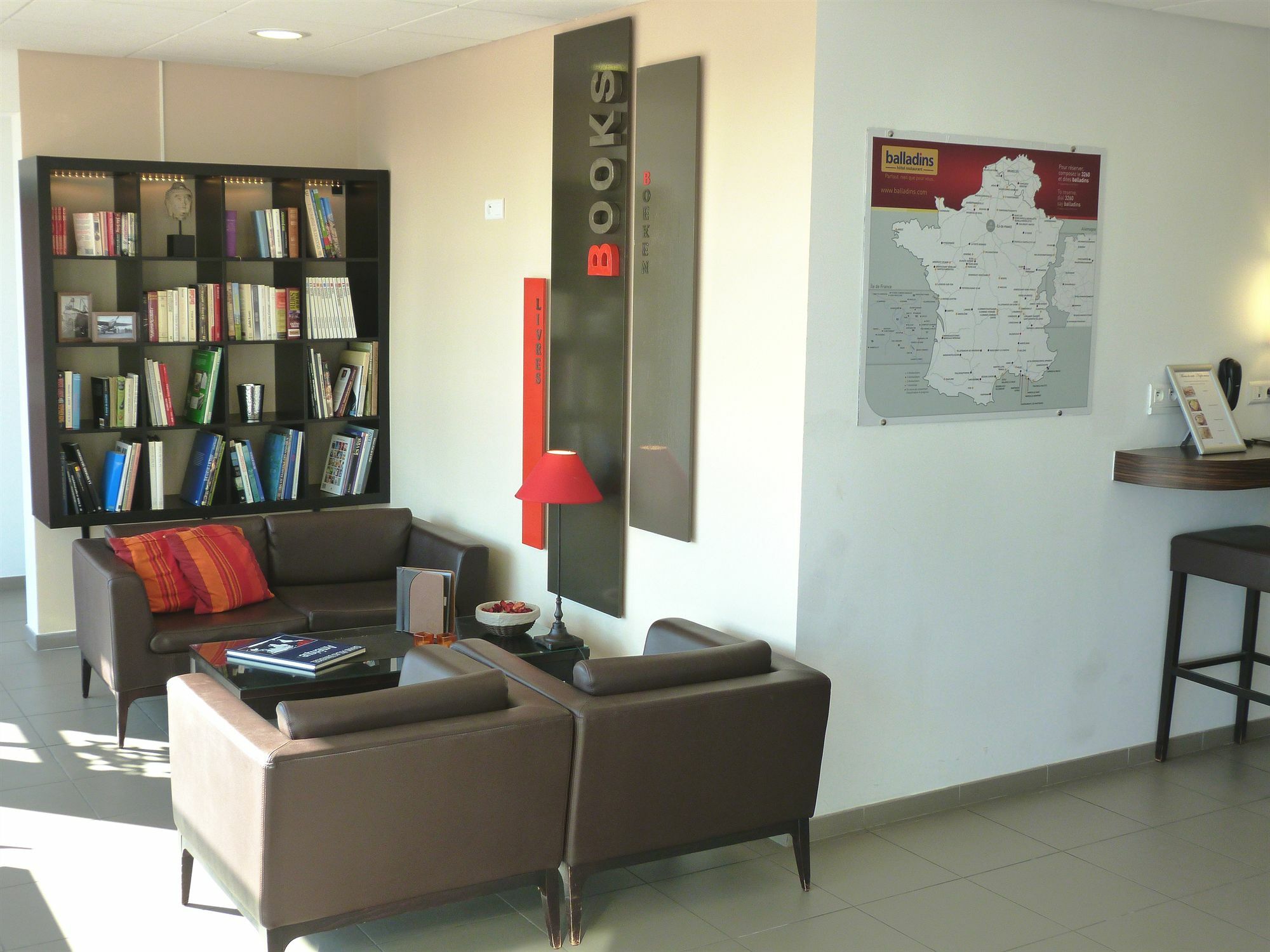Dc Hotel Charleroi Airport Dış mekan fotoğraf