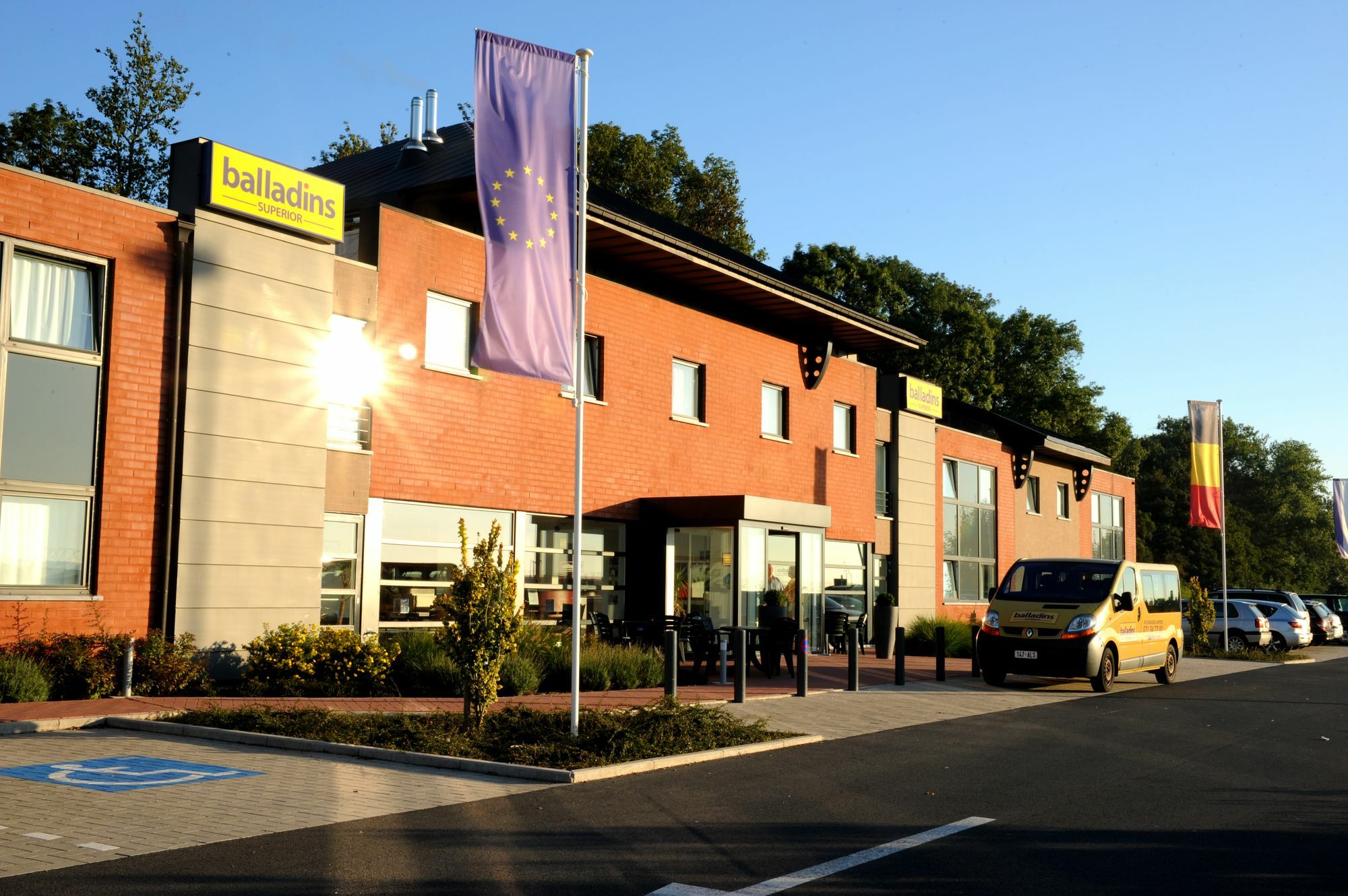 Dc Hotel Charleroi Airport Dış mekan fotoğraf